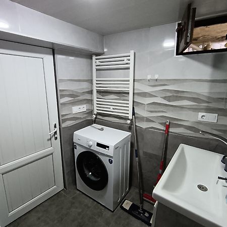 Mery'S Family Apartment Тбилиси Экстерьер фото